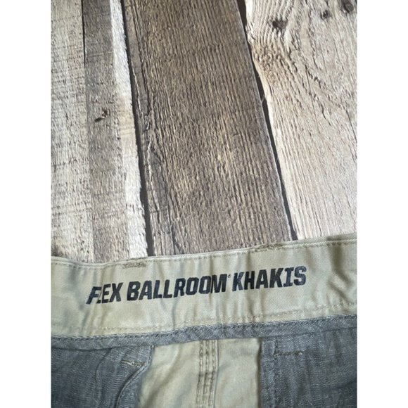 Duluth Trading Men 36 x 30 Flex Ballroom Khakis Pants Beige Chino Work Casual - Picture 5 of 7